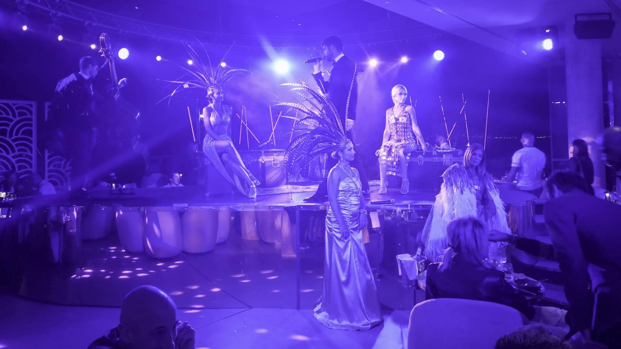 Soirée de Gala Ambiance Cabaret au Médusa à Cannes
